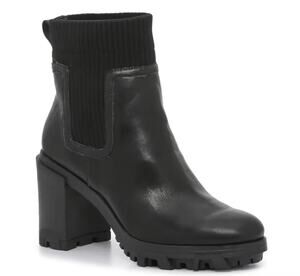 Mix No 6 Caraline Chelsea Boots 8 NWOT Vegan Leather Cuff Ankle Booties Heel